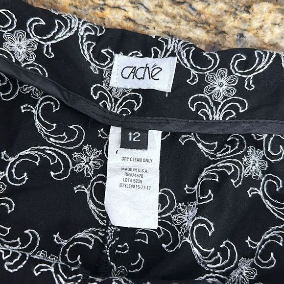 Cache Black Cotton Blend Embroidered Mid Rise Flared Pants Size 12 - Picture 4 of 9